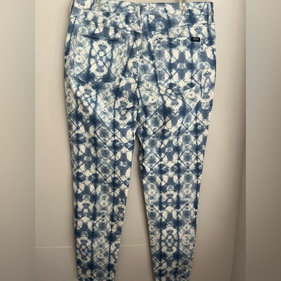 Chaps Blue & White Shibori Skinny Jeans - 16/33 - Picture 5 of 8